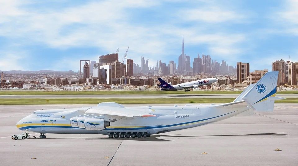كوفيد -19: الرئيس التنفيذي لمطارات دبي يرى أن المزيد من الدول ستتخلى عن قواعد اختبار السفر قريبًا