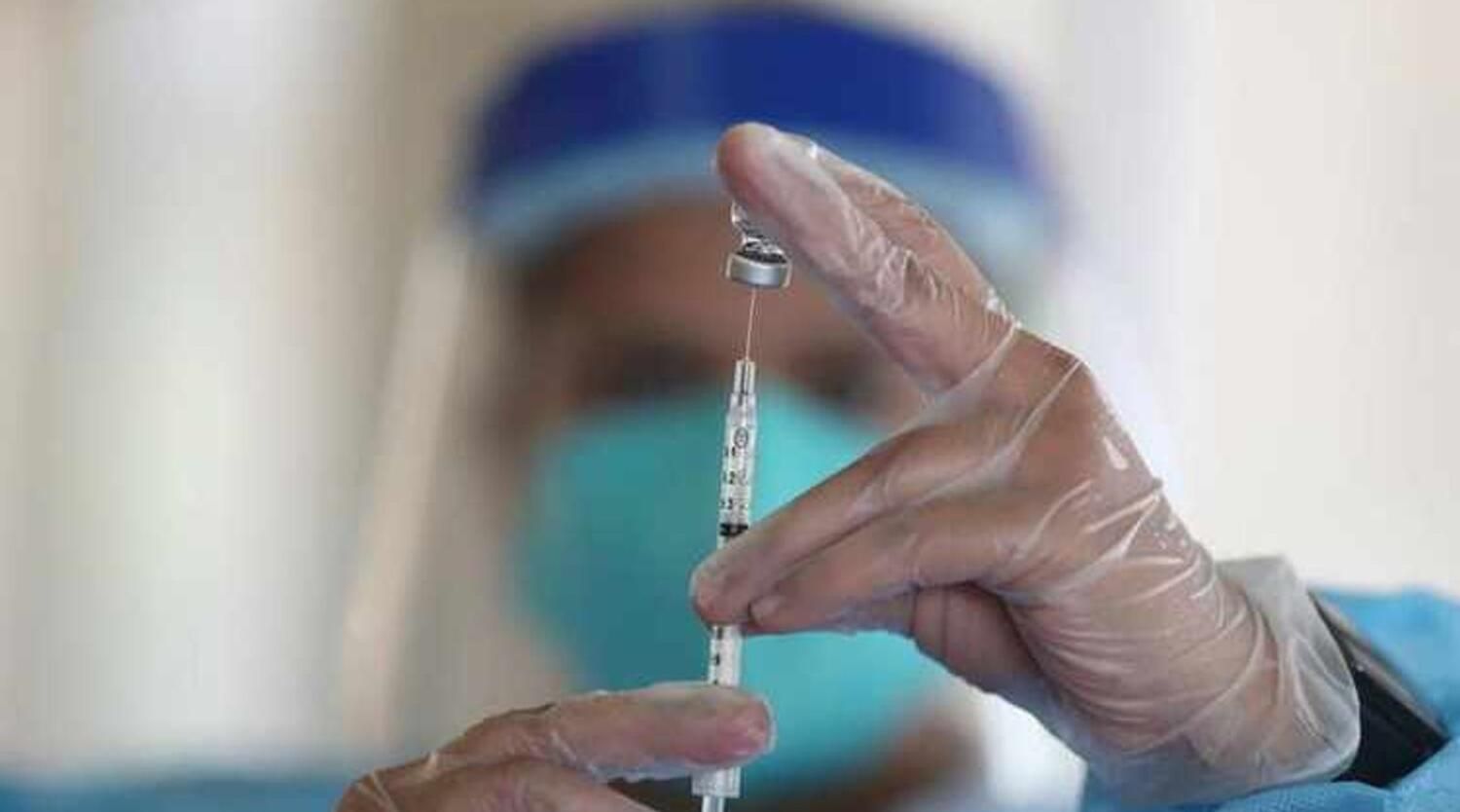 الإمارات تطلق بروتوكول الجرعة المعززة للقاحي "فايزر" و "سبوتنيك" لكافة  البالغين المؤهلين