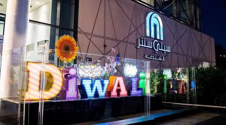 مدينة دبي تحدد إرشادات السلامة للتعامل مع وباء كورنا في احتفالات ديوالي