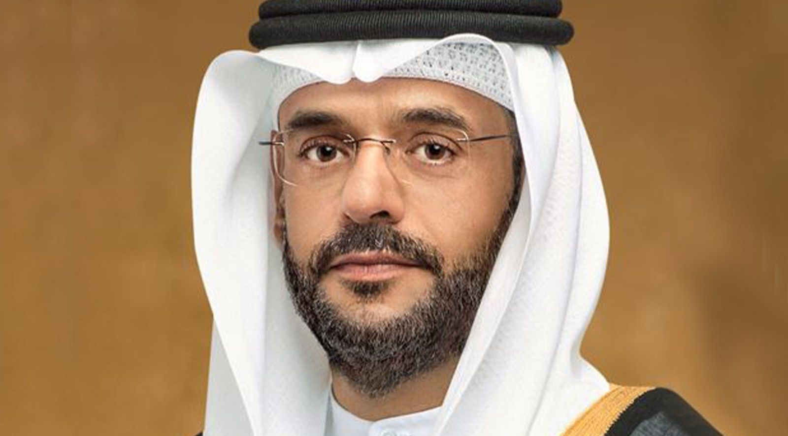 "الإمارات تسعى إلى تقديم كل سبل الدعم اللازم لمساعدة القطاعات العامة والخاصة في مواجهة جائحة كورنا "