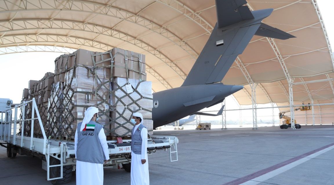 إرسال طائرة مساعدات طبية خامسة من الإمارات إلى كازاخستان لدعم جهود التصدي لجائحة كورونا