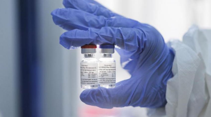 الإمارات تقترب من تحقيق مناعة القطيع وتتخطى حاجز الـ 10 ملايين جرعة لقاح ضد فيروس كورونا