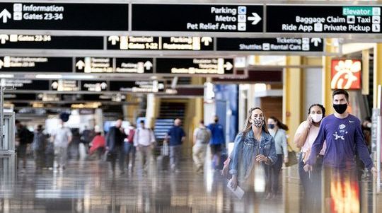 دبئی، ابوظہبی اود شارجہ سے سفر کرنے والے ٹرانزٹ مسافروں کے لئے قوانین اپڈیٹ