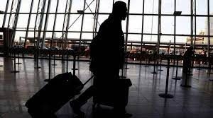 الرحلات الجوية في الإمارات : أحجز موعد لإجراء اختبار PCR قبل أيام لتجنب تأخير رحلة السفر