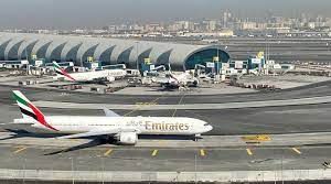 خمس دول تفرض قيود على دخول المسافرين من الإمارات