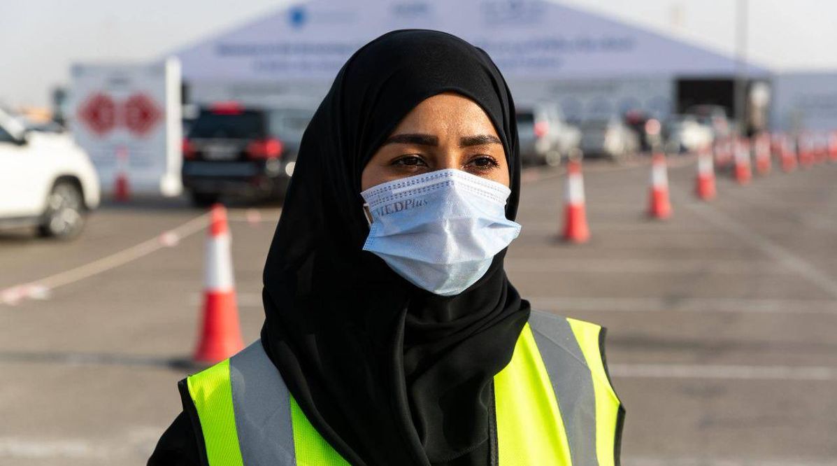 تعرف على المرأة التي تقف وراء مراكز كوفيد-19 في الإمارات العربية المتحدة