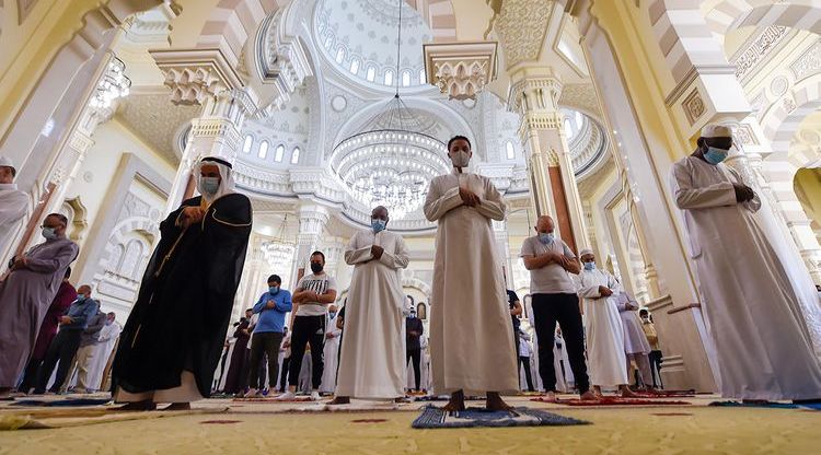 متحدہ عرب امارات میں عبادت گاہوں کو نئے کوویڈ19 قوانین کے تحت بڑے اجتماعات کی اجازت