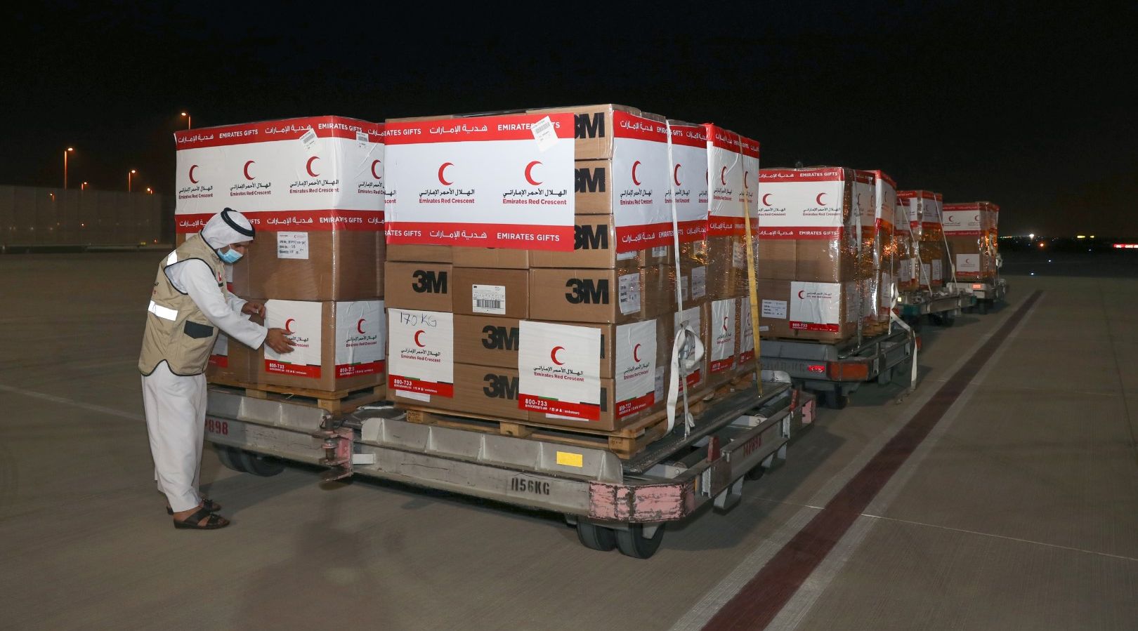 الهلال الأحمر الإماراتي يرسل طائرة مساعدات طبية ثالثة إلى سوريا للتصدي إلى جائحة كورونا