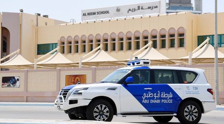 ابوظہبی پولیس کی اسکولوں میں محفوظ واپسی کے لئے جامع مہم کا آغاز
