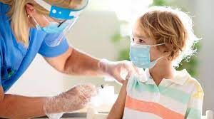 كوفيد في الإمارات: توجه الآباء نحو تطعيم أطفالهم خلال فترة التعلّم عن بعد