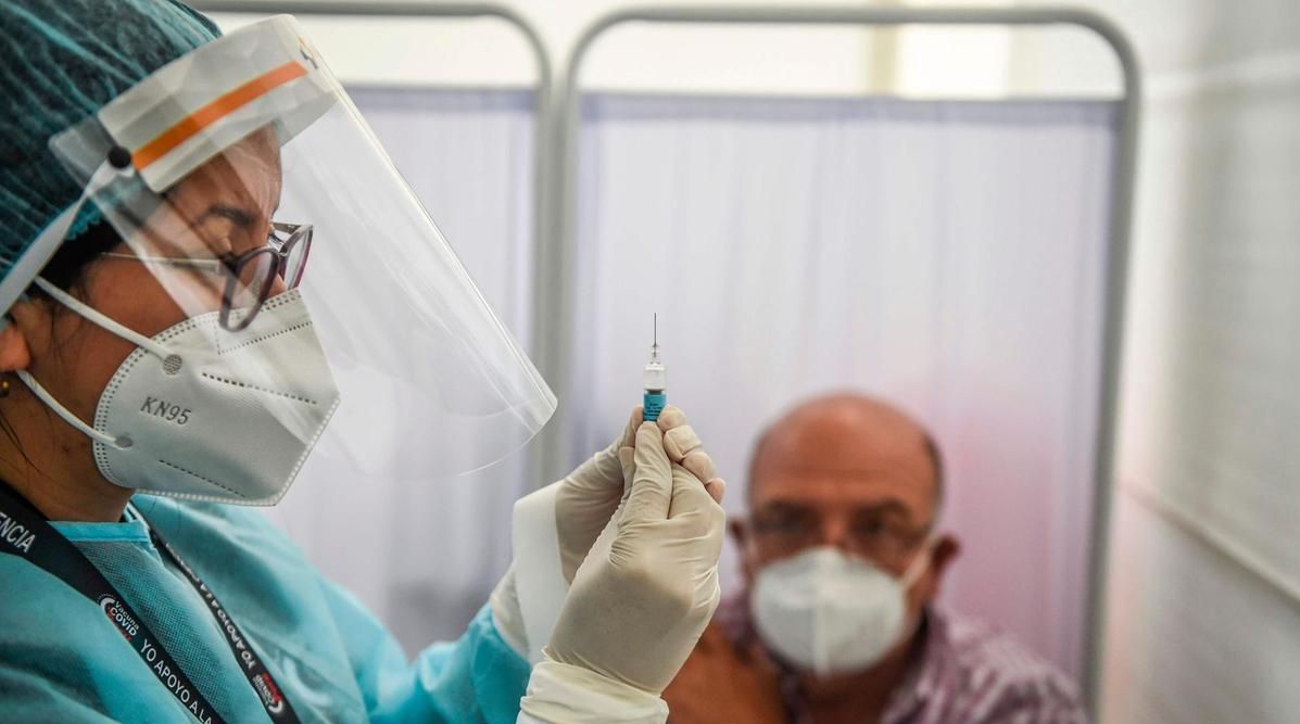 متحدہ عرب امارات میں ایک نجی ہسپتال کے پاس ایک دن میں 5 ہزار کوویڈ19 ویکسن لگانے کی صلاحیت موجود