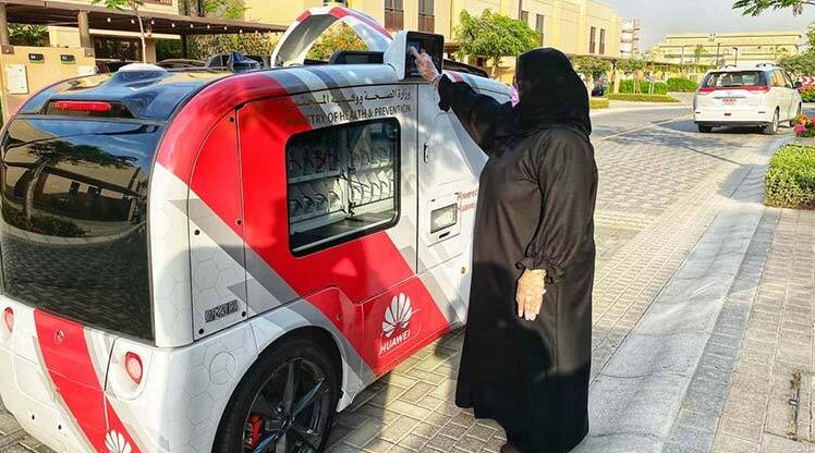 Mohap Uses Self Driving Vehicle To Distribute Ppe In Sharjah